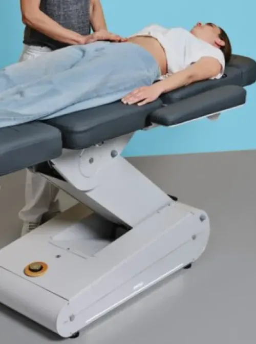 Fusspflegeeinrichtungen* Naggura Fusspflegestuhl SWOP P3 PRO Podo